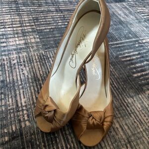 Elegant Gold Peep-Toe Heels